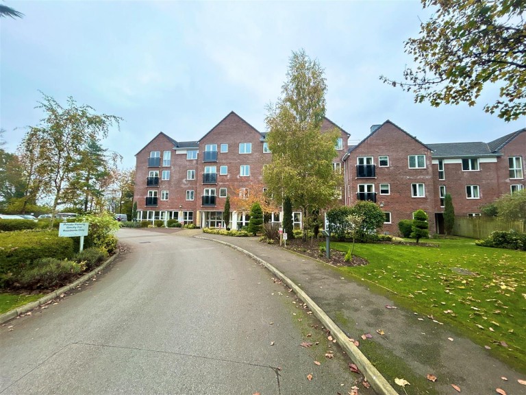 Dutton Court, Cheadle Hulme