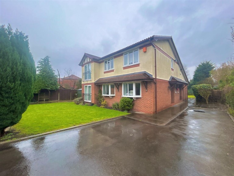 Outwood Road, Heald Green, Cheadle